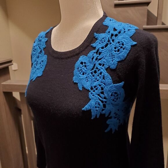 Jcrew knit top with lace detail (xxs) - Picture 3 of 8